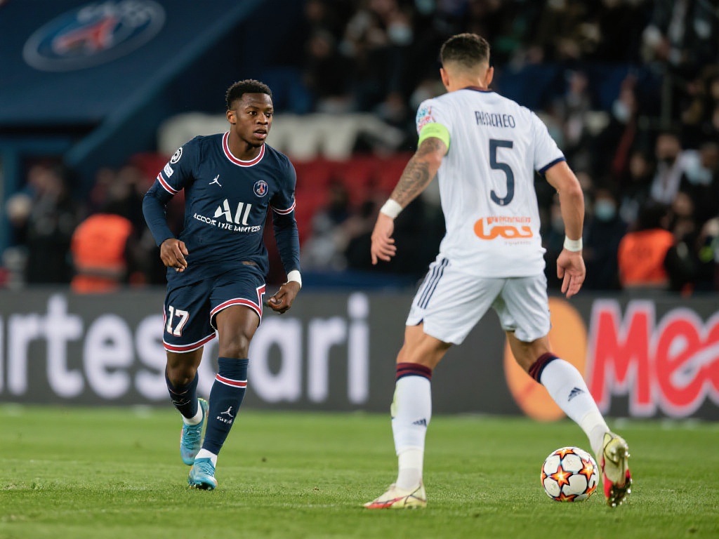 阿森纳憾负巴黎，登贝莱闪击被吹梅里诺绝杀